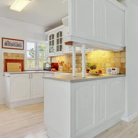 Aila - 1-4km From The Sea By Interhome