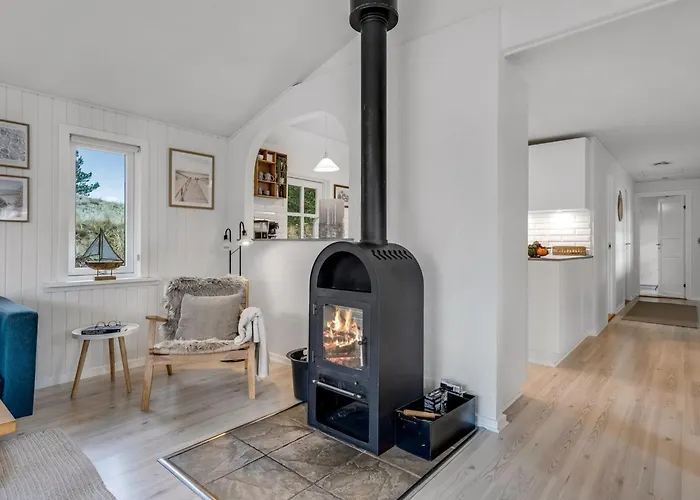 Aila - 1-4km From The Sea By Interhome Blavand