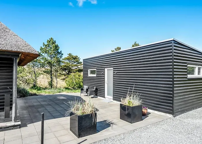 Aila - 1-4km From The Sea By Interhome *